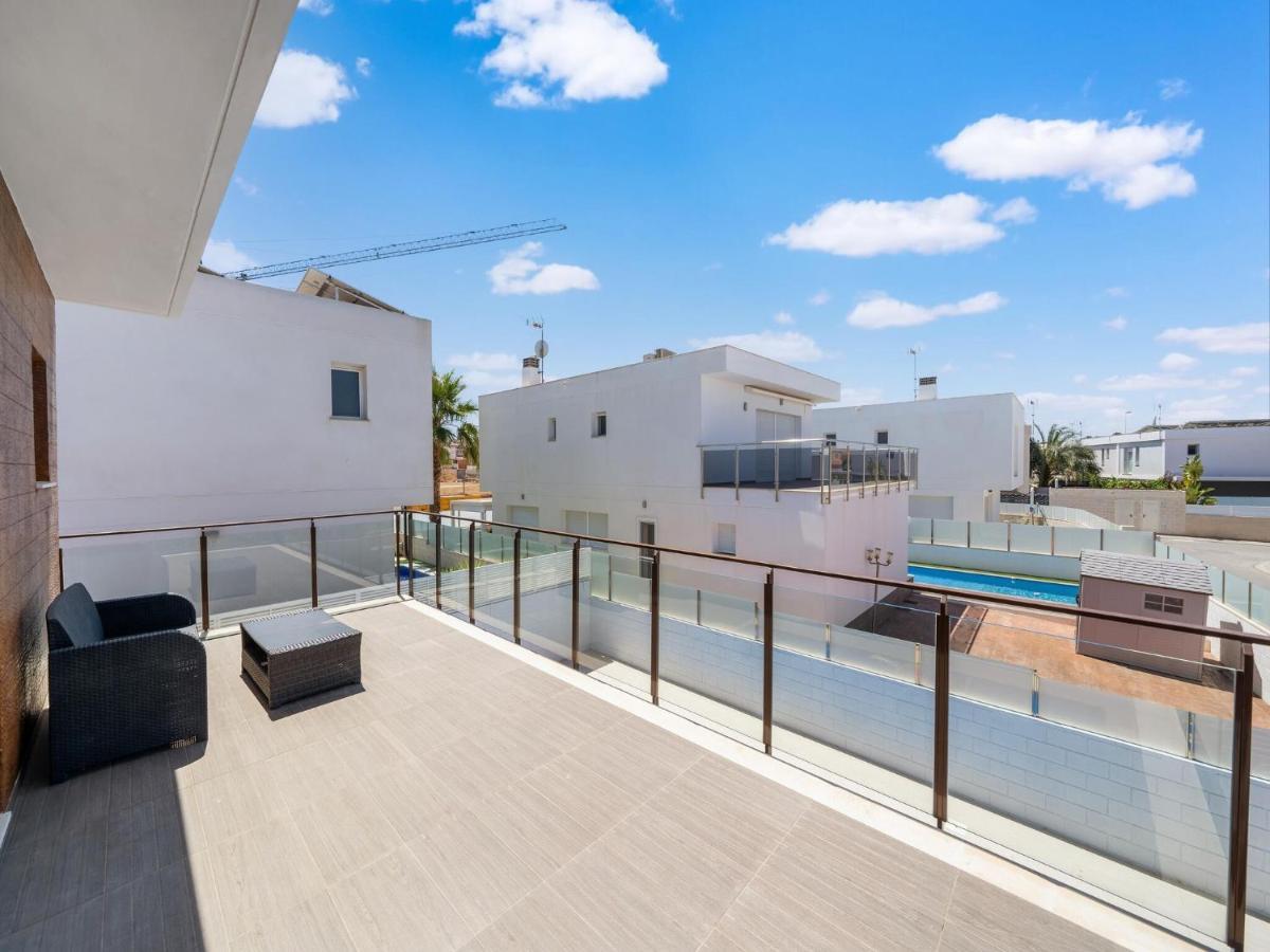 גראן אלקנט Belvilla By Oyo Villa Dara מראה חיצוני תמונה